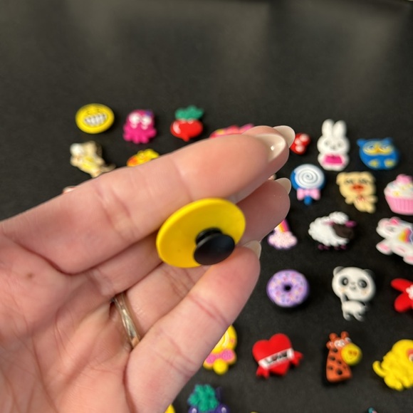 48 girly Croc Jibbitz - Picture 7 of 8